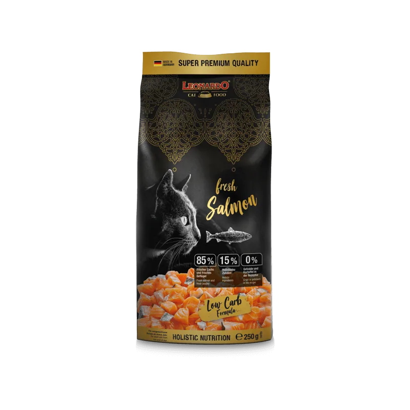 Leonardo Adult fresh salmon 250 g.